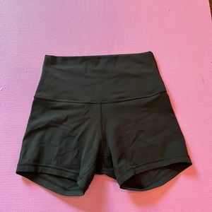 Lululemon Align shorts